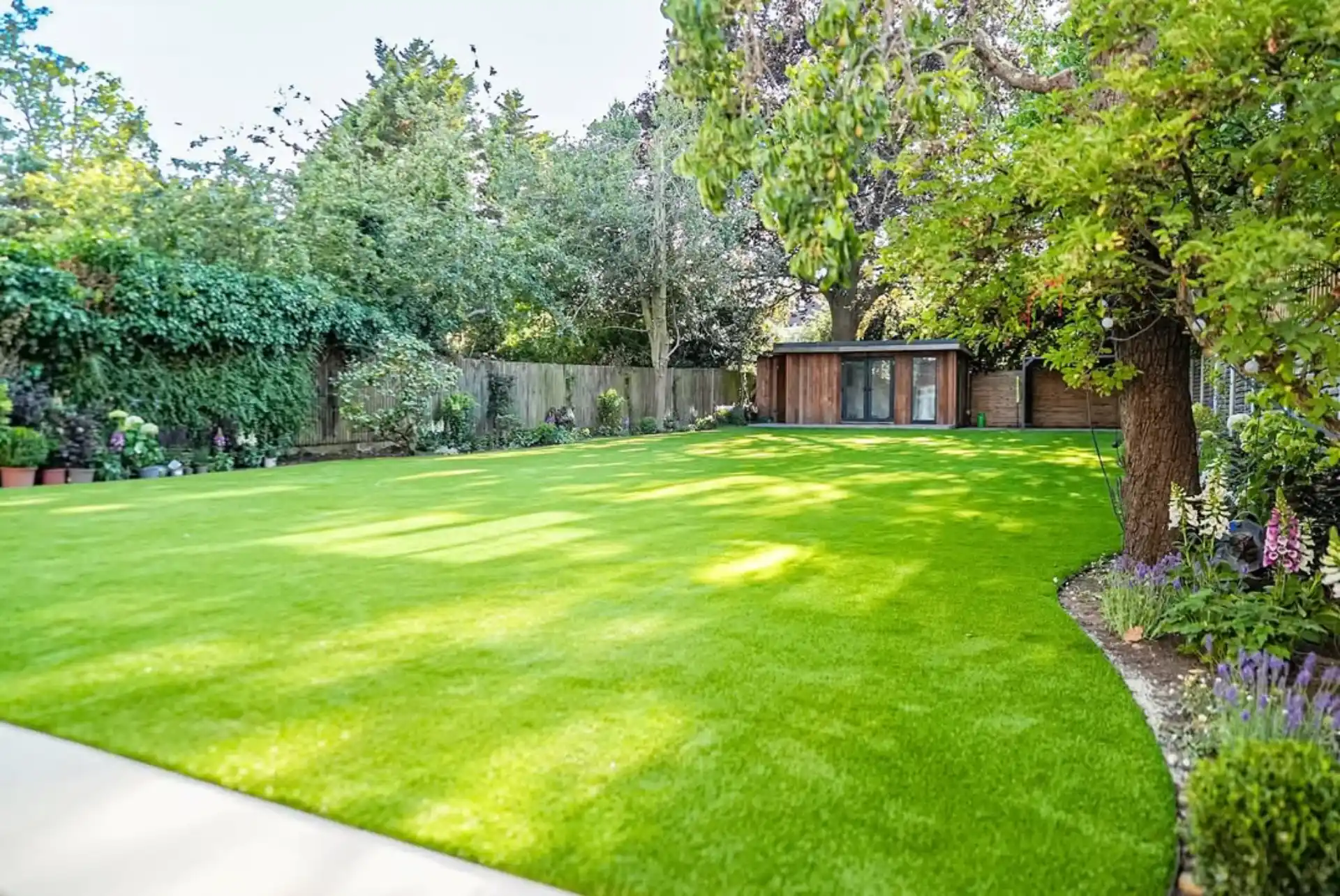 Right Artificial Grass Company in London